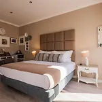 Garden 4*